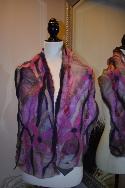 foulard de soie feutrée mauve (115) – Image 2